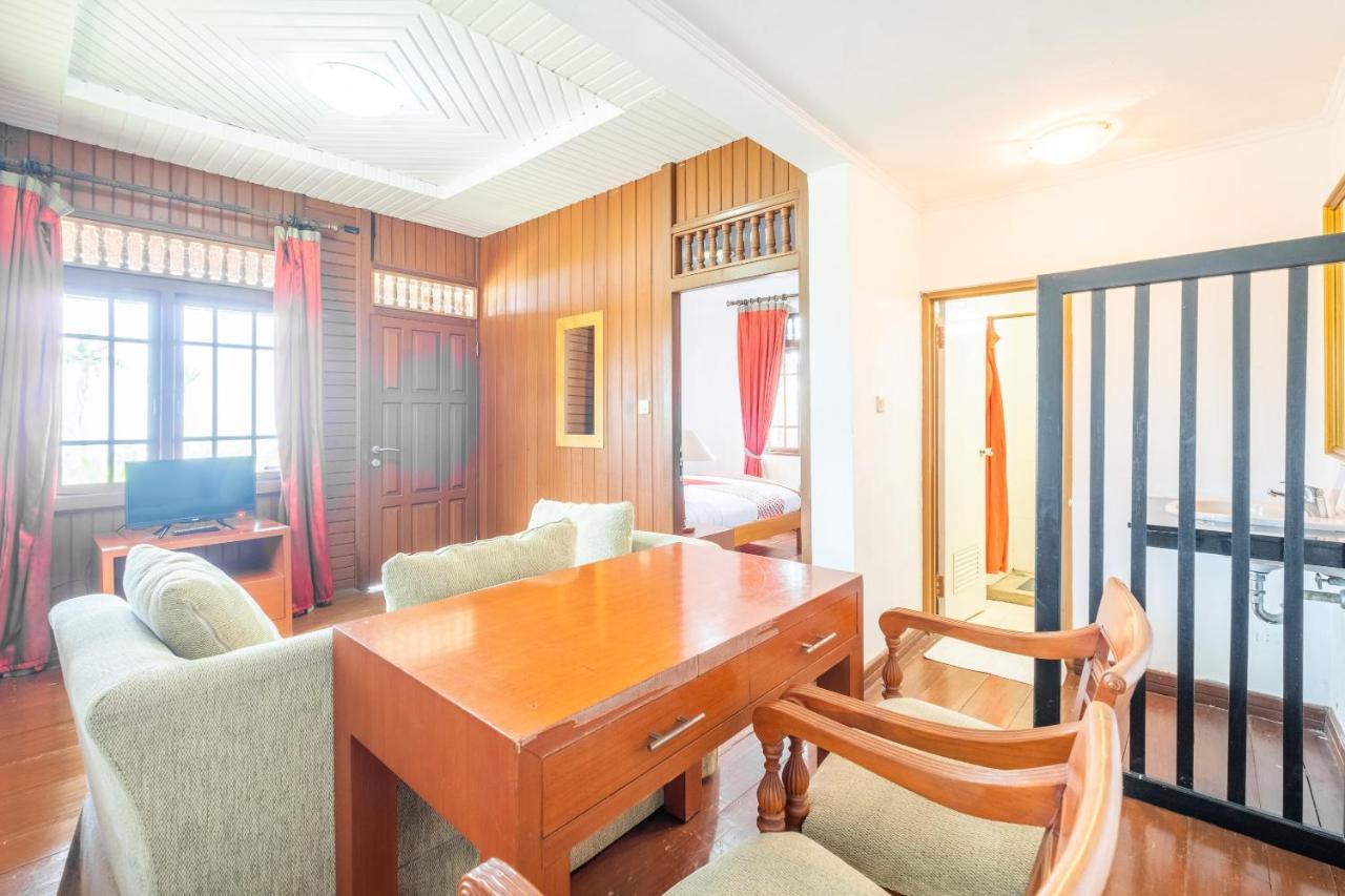 Oyo 1214 My Lagusa Hotel Cimaja Ngoại thất bức ảnh