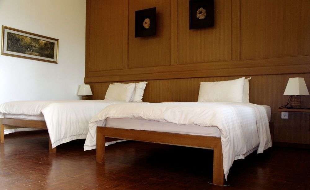 Oyo 1214 My Lagusa Hotel Cimaja Ngoại thất bức ảnh