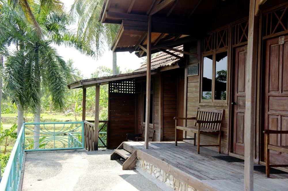 Oyo 1214 My Lagusa Hotel Cimaja Ngoại thất bức ảnh