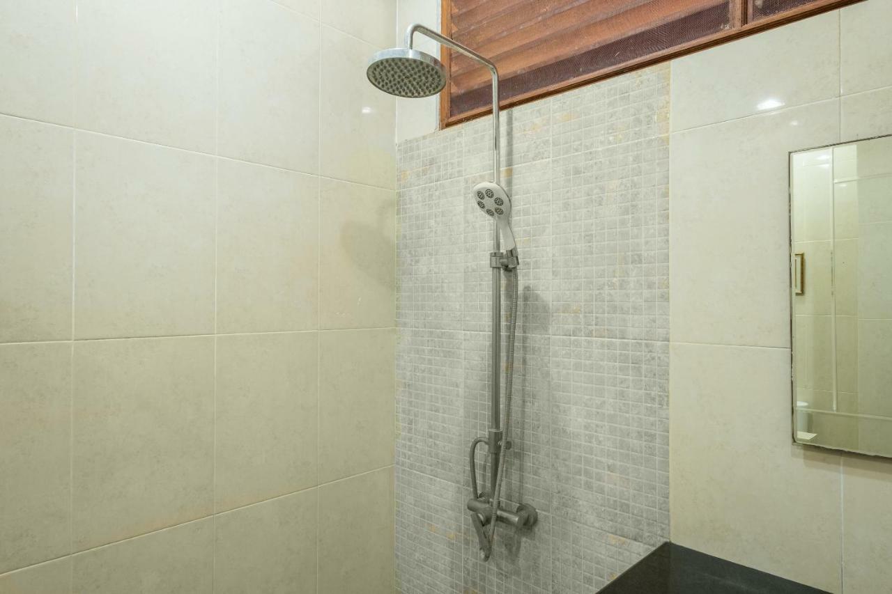 Oyo 1214 My Lagusa Hotel Cimaja Ngoại thất bức ảnh